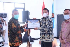 Inisiator Kartu Petani Berjaya Terima Penghargaan PWI Lampung