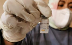 Gubernur Lampung Terima Vaksin Covid-19 Dosis Pertama Lansia